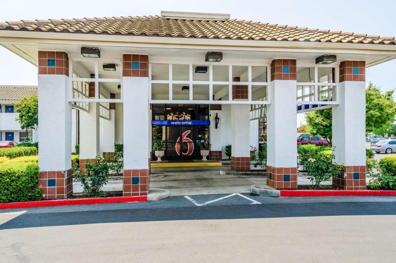 Motel 6 Oakdale, Ca Kültér fotó