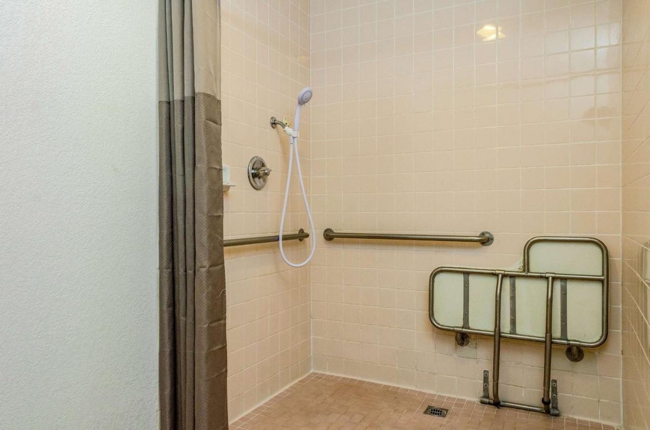Motel 6 Oakdale, Ca Kültér fotó
