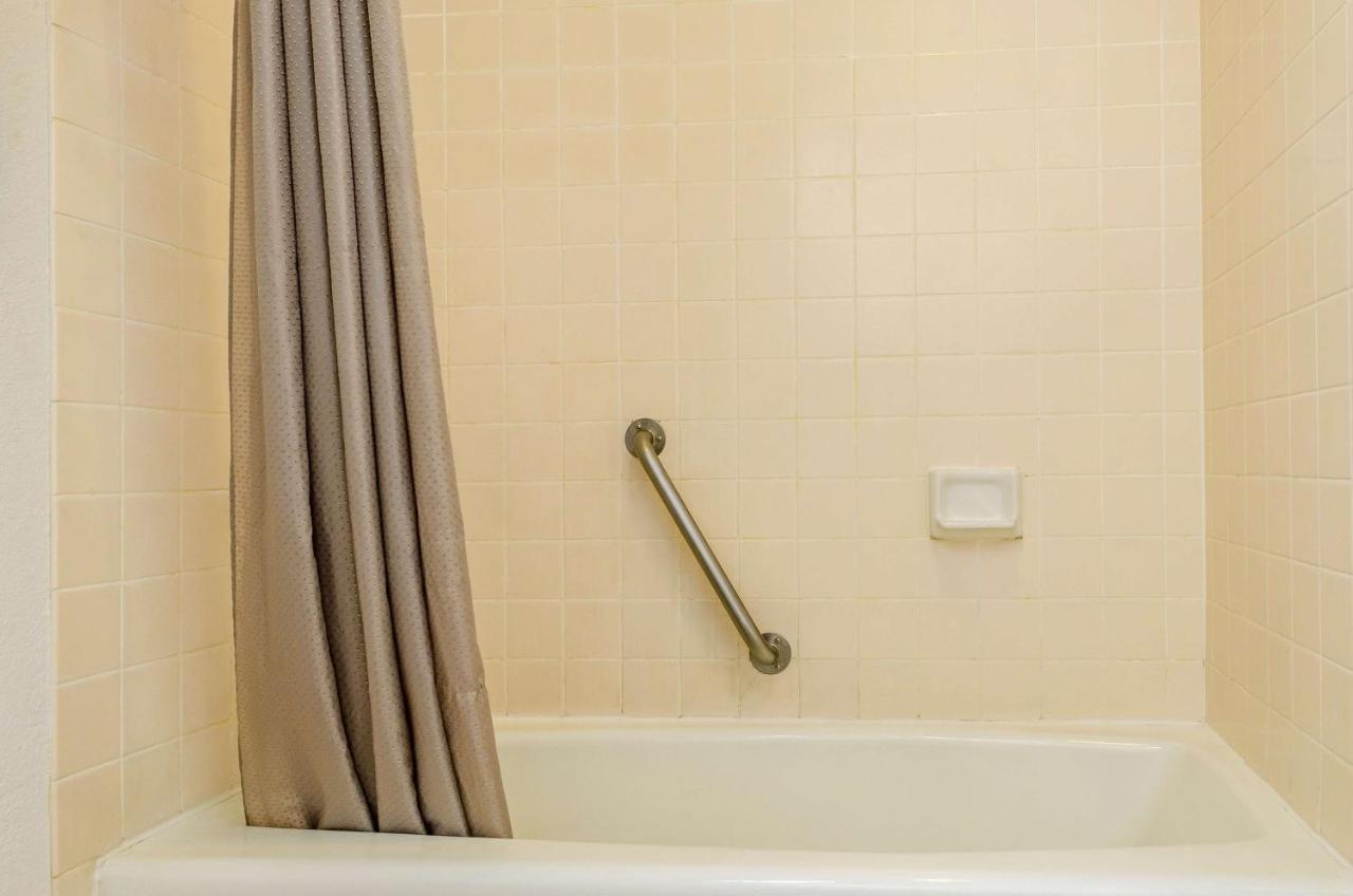 Motel 6 Oakdale, Ca Kültér fotó