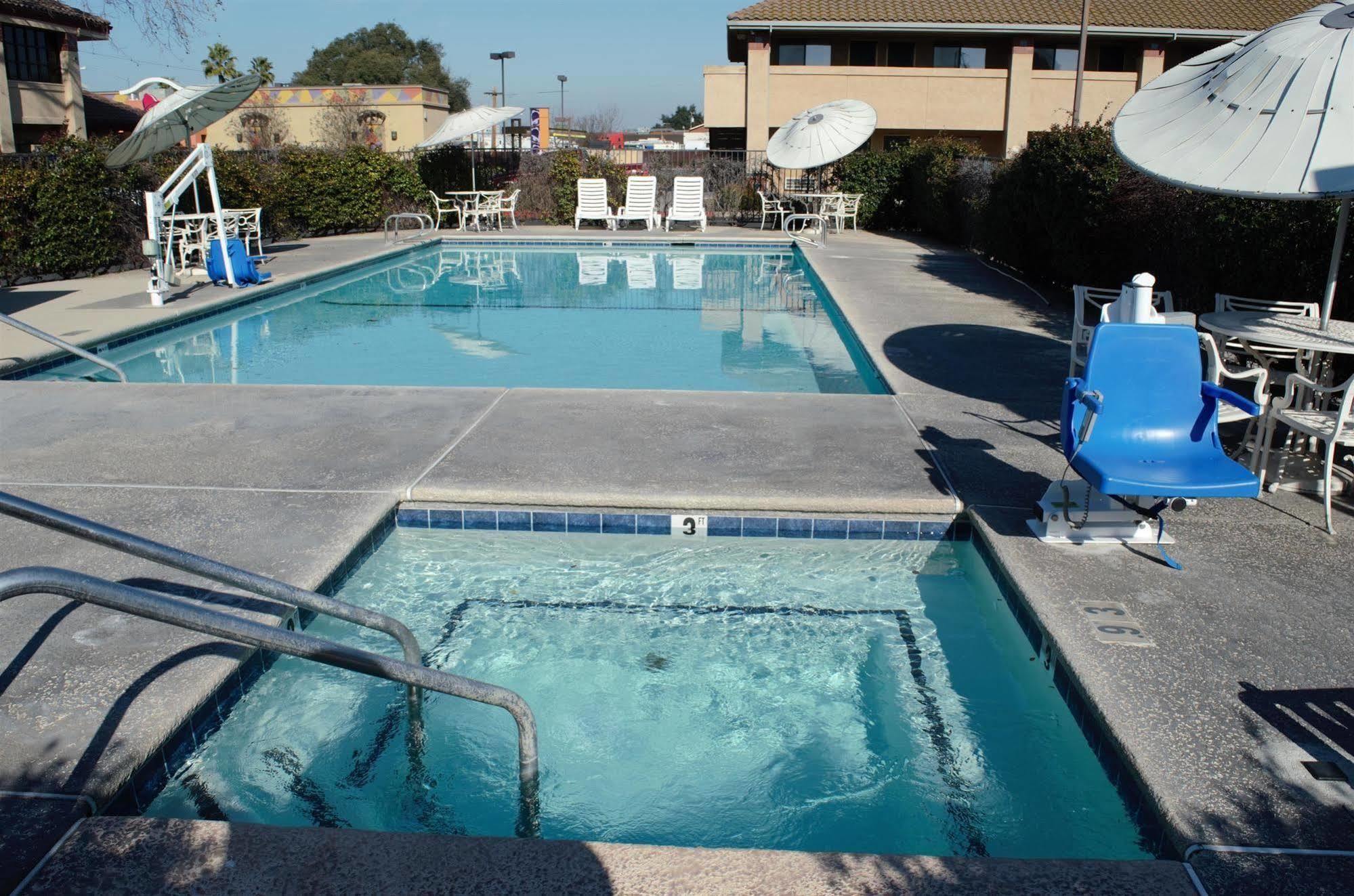 Motel 6 Oakdale, Ca Kültér fotó